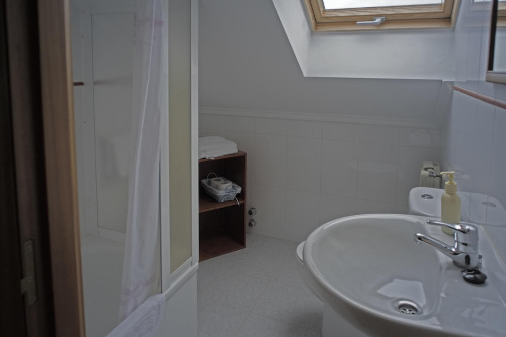La Rectoral De San Juan Guest House El Franco Room photo